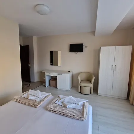 بيت ضيافة Exotic 3*