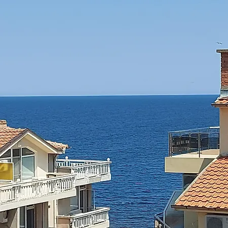 Exotic بيت ضيافة سوزوبول