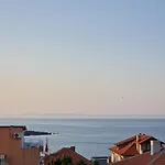 بيت ضيافة Exotic سوزوبول